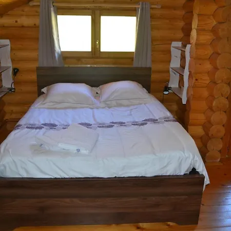 Pommat Alpesi faház La Tania